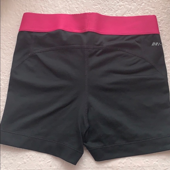 nike pro shorts 3 in (black with pink band) - Picture 2 of 2